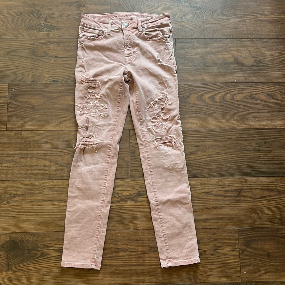 Size 28 x 32 American Eagle jeans